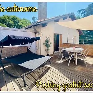 beau-t3-en-duplex-terrasse-et-parking-bien-place.midi-pyreneeshotels.com/